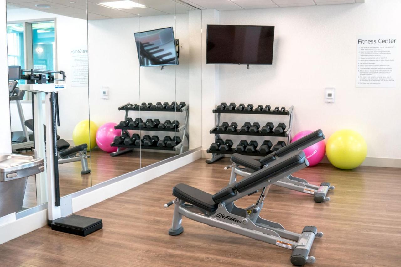 Holiday Inn Express & Suites - Brandon By Ihg Εξωτερικό φωτογραφία