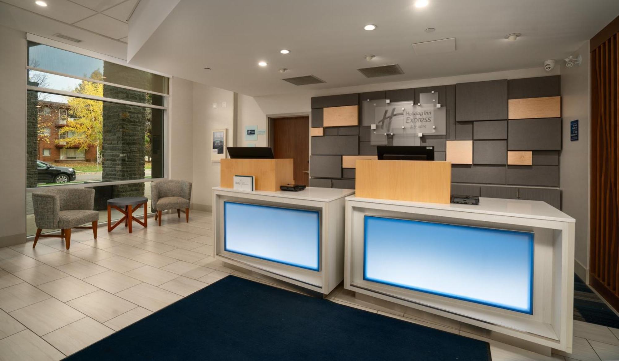 Holiday Inn Express & Suites - Brandon By Ihg Εξωτερικό φωτογραφία